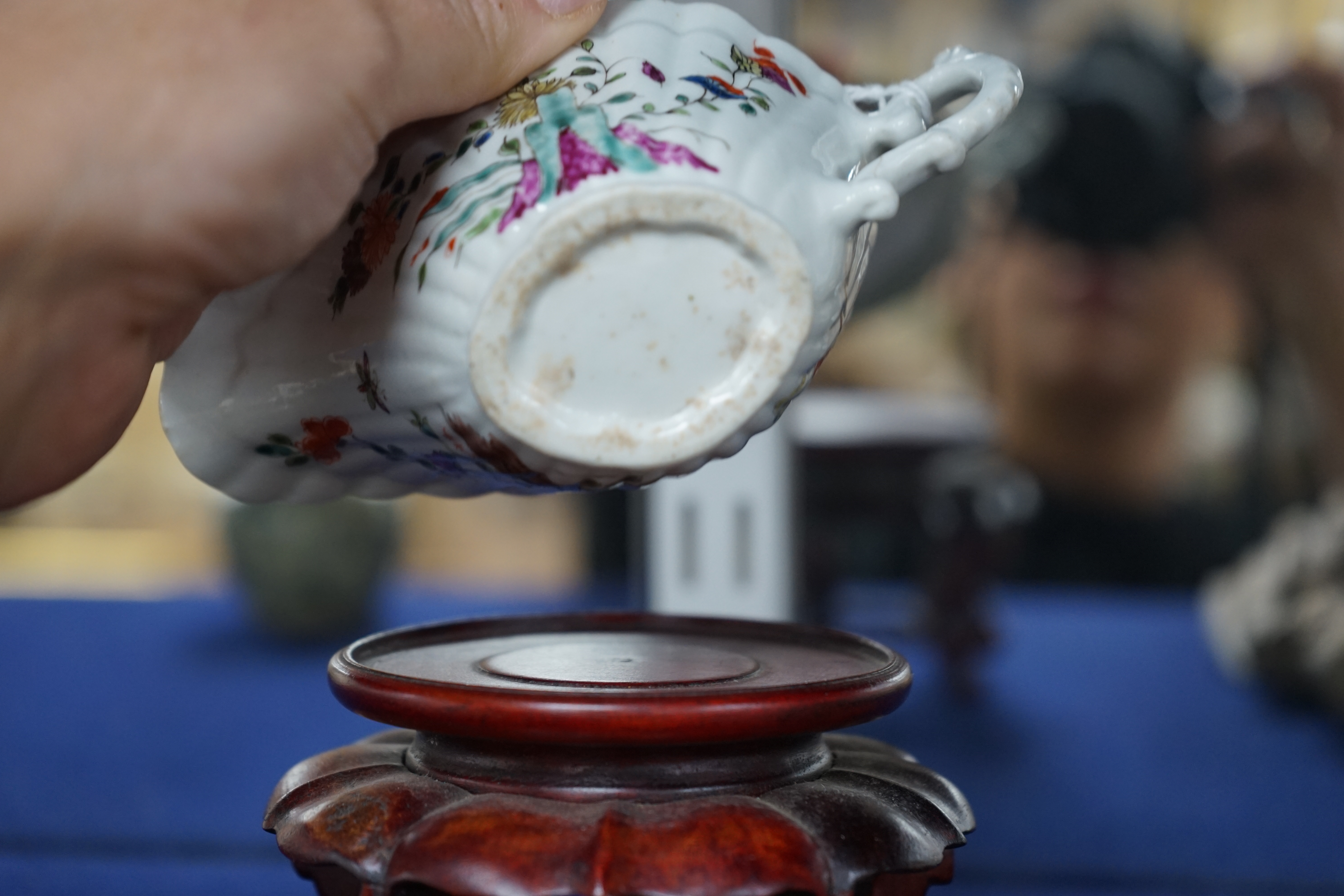 A Bow porcelain butter boat, c.1760, 13cm. Condition - fair to good